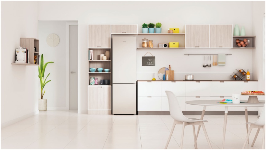 Двухкамерный холодильник Indesit ITR 4200 E No frost, бежевый фото 9