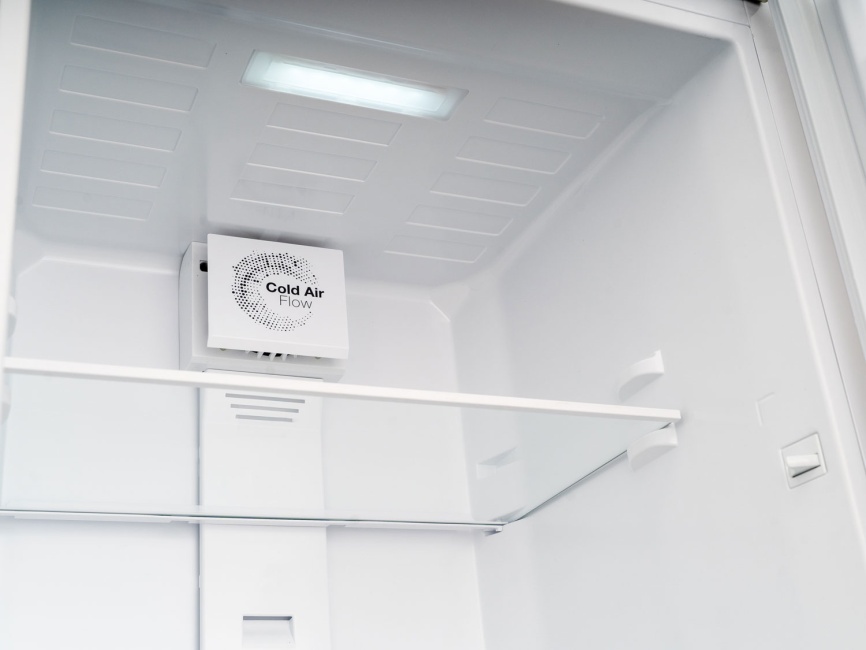 Встраиваемый однокамерный холодильник Schaub Lorenz SL SE312WE фото 4