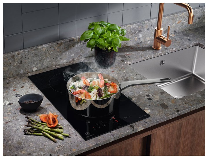 Электрическая варочная панель Electrolux LIT30230C 29 см, 2 конфорки стеклокерамика, черный фото 10