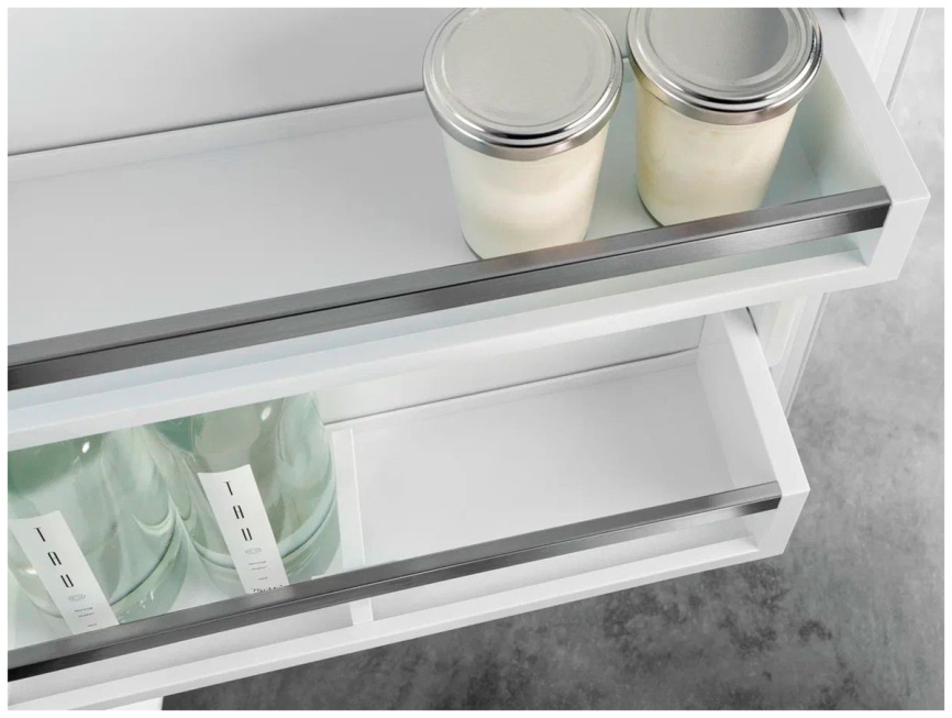 Встраиваемый двухкамерный холодильник Liebherr ICSe 5103-22 001, белый фото 5