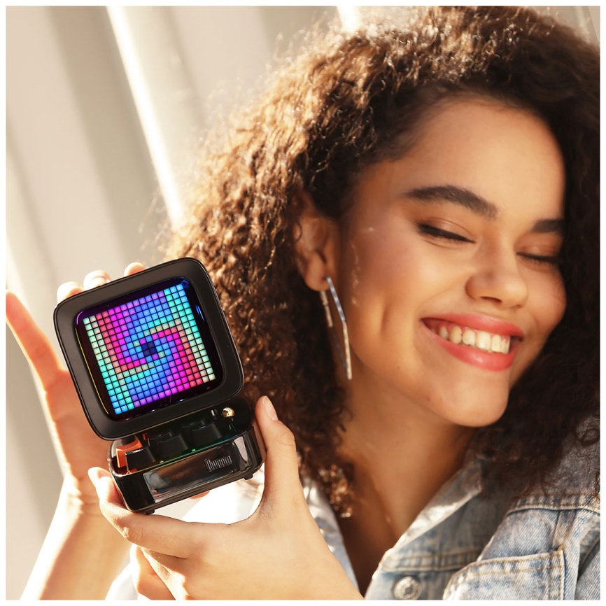 Умная колонка Divoom Ditoo Pro черная (41000009682) фото 6