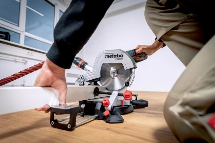 Торцовочная пила Metabo 610216900 фото 3