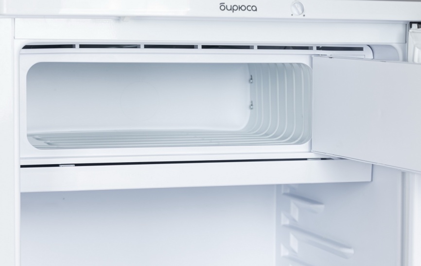 Однокамерный холодильник Бирюса B508, черный фото 5