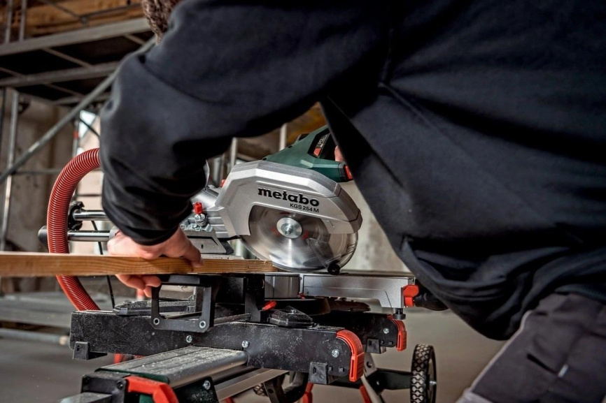 Торцовочная пила Metabo 613254900 фото 4